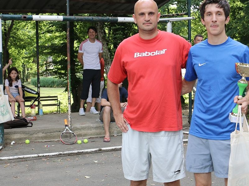 Velike zasluge za pobjedu na turniru ima i trener, Dino Galijaš s Jurom Rosićem