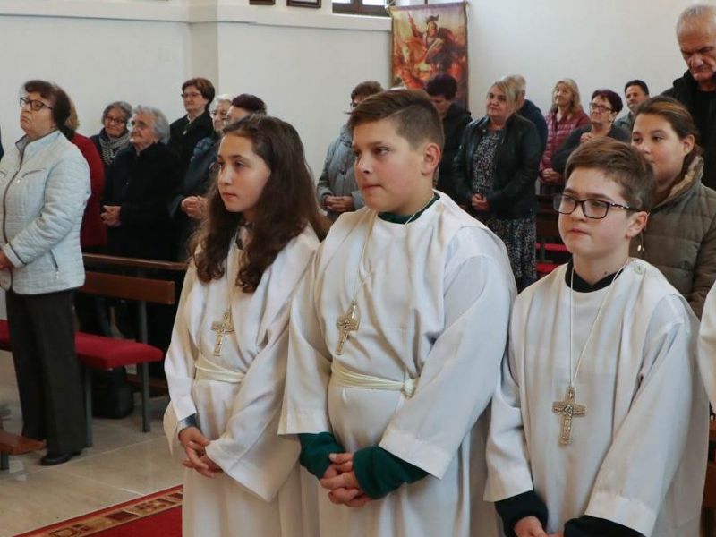 Požeški biskup msgr. Antun Škvorčević u nedjelju, 13. studenoga pohodio je Župu sv. Jurja Mučenika u Donjem Čagliću te predvodio euharistijsko slavlje i blagoslovio novoizgrađenu župnu crkvu sv. Jurja Mučenika. / Foto: Požeška biskupija
