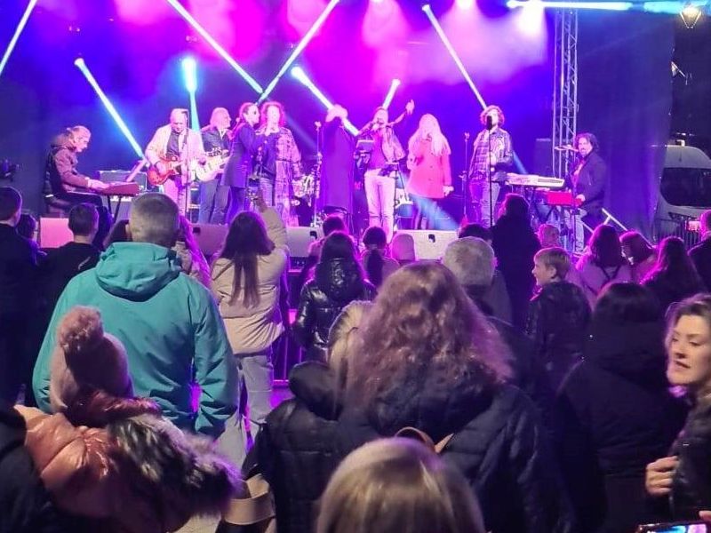 Koncert A-Strane na gradskoj šetnici / Compas.hr