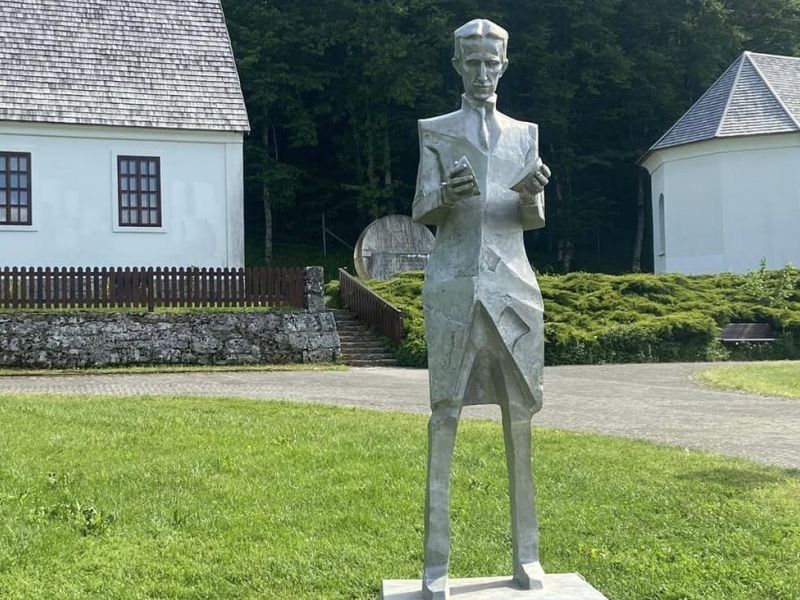 Foto: Osnovna škola Lipik - knjižnica