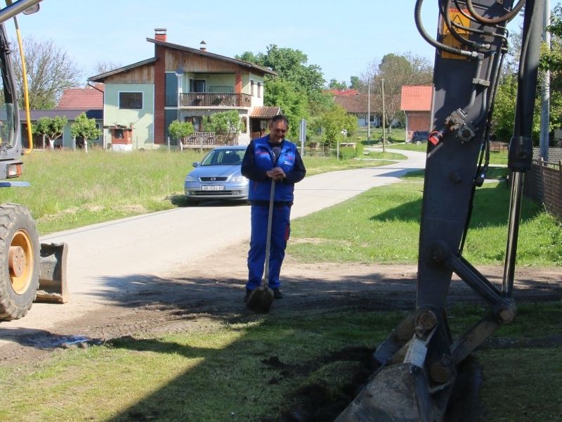 produbljenje putnih kanala u Ulici braće Salaća