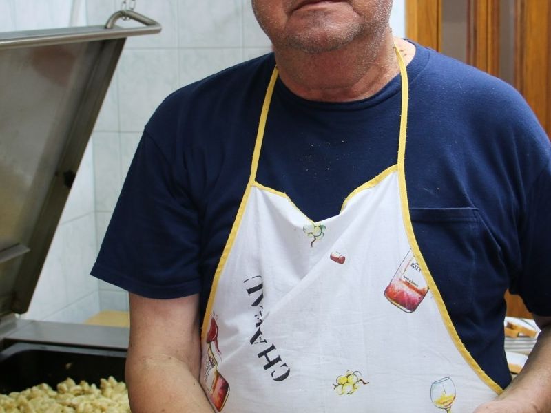 glavni kuhar večere s knedlikama