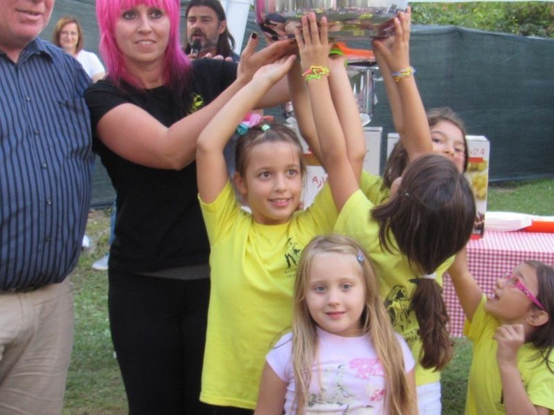 2. mjesto Ajvar fest Lipik 2016. - Mažoretkinje grada Lipika