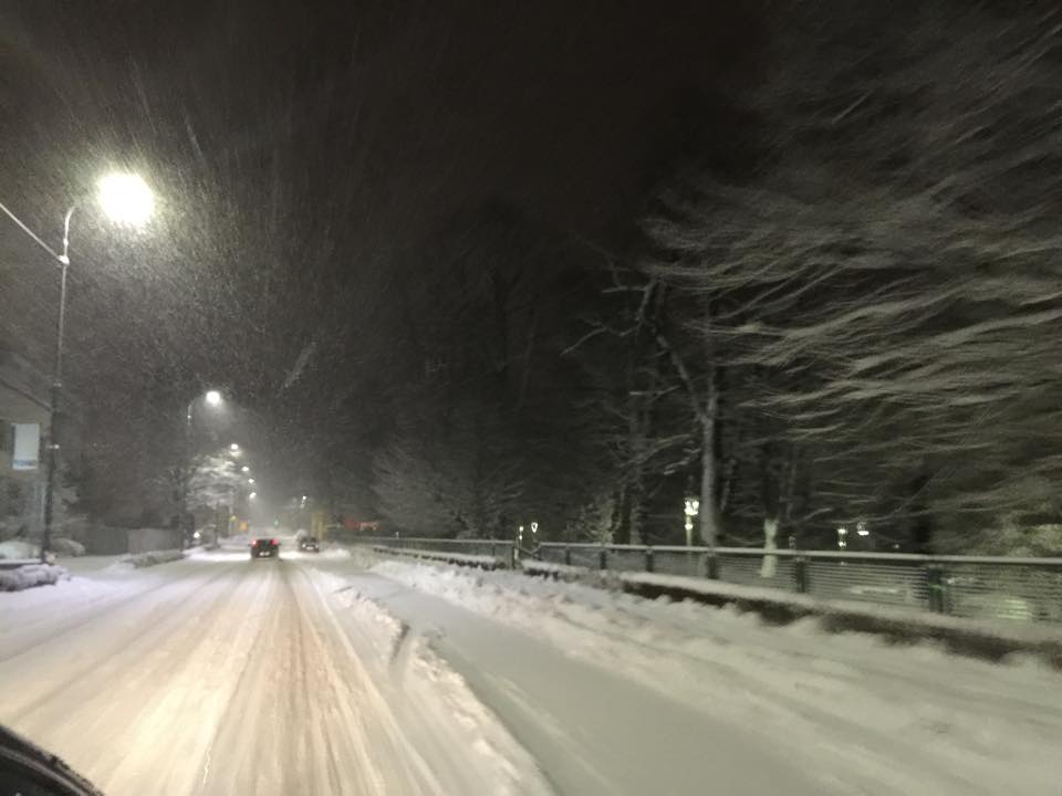 Stanje na cestama u Lipiku i Pakracu 9. veljače poslije 22 sata (fotografirao: Marko Barčan)