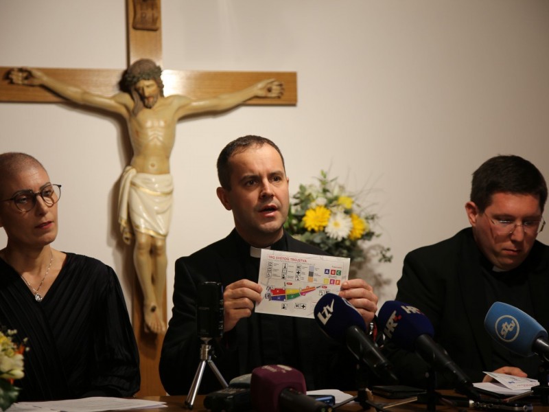 Tiskovna konferencija (foto Krešimir Putrić)