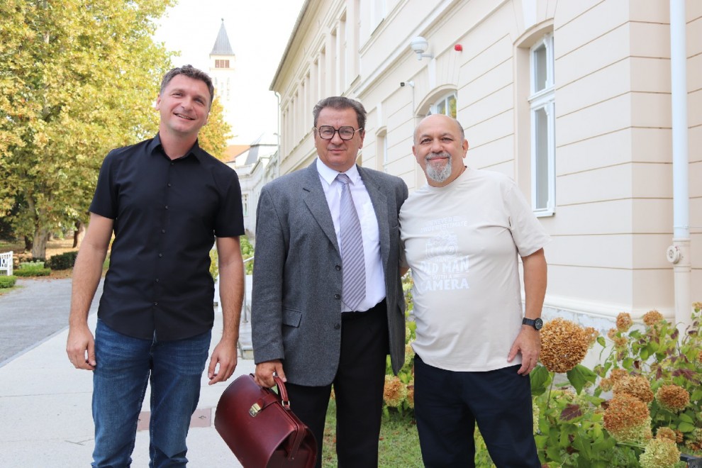 Ravnatelj Toplica Lipik Goran Pušćenik, glumac Boris Svrtan i redatelj Dražen Bušić / Compas.hr